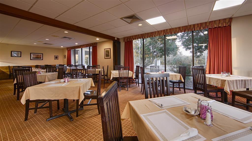 Best Western Crossroads Inn DeFuniak Springs Restaurant foto