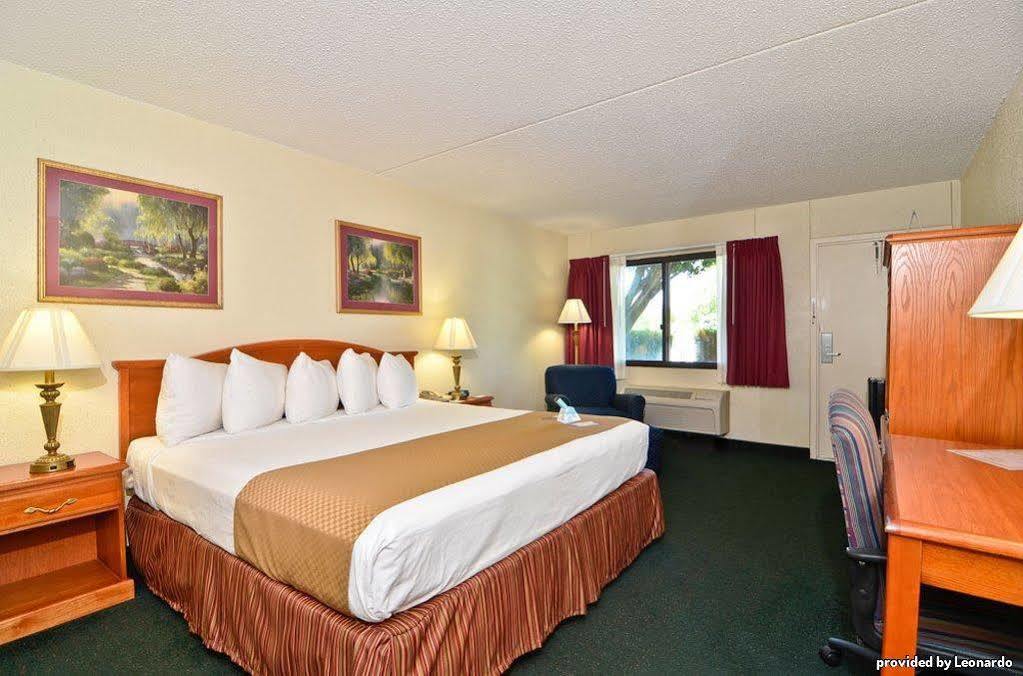 Best Western Crossroads Inn DeFuniak Springs Zimmer foto